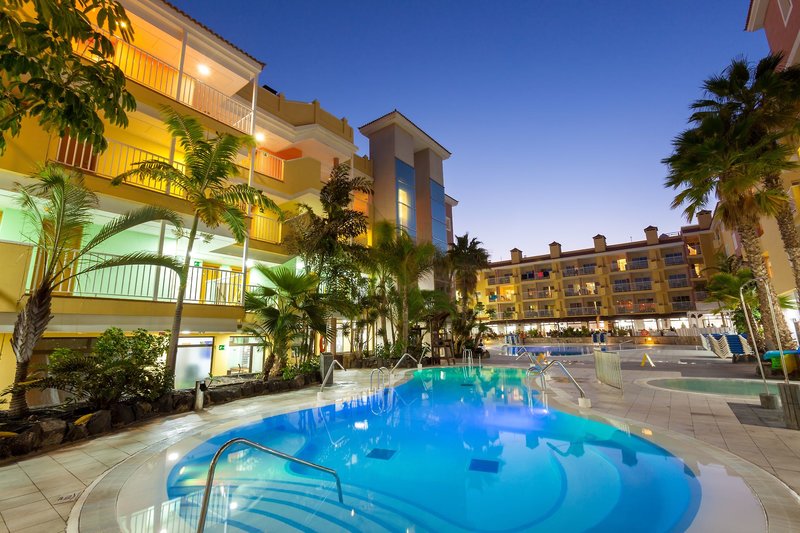 Hotel Chatur Costa Caleta 10