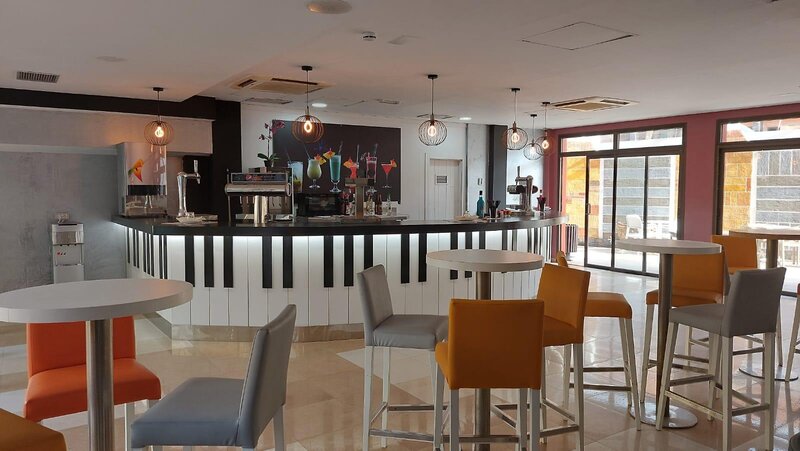 Costa Caleta 23 - Bar