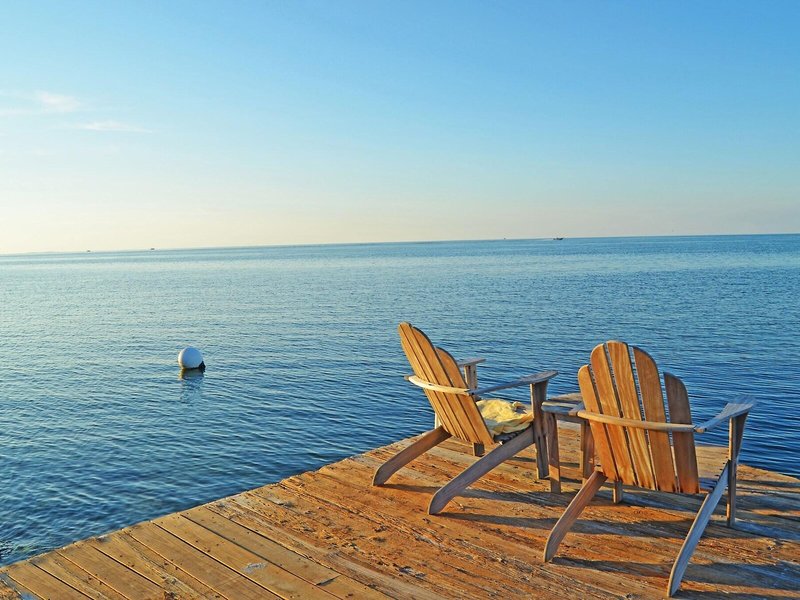 Tranquility Bay Beachfront Resort 4