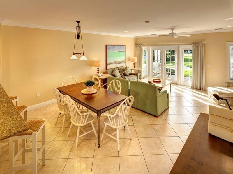 Tranquility Bay Beachfront Resort 31