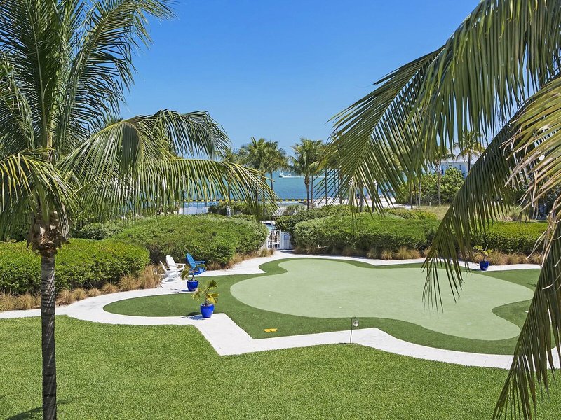 Tranquility Bay Beachfront Resort 38