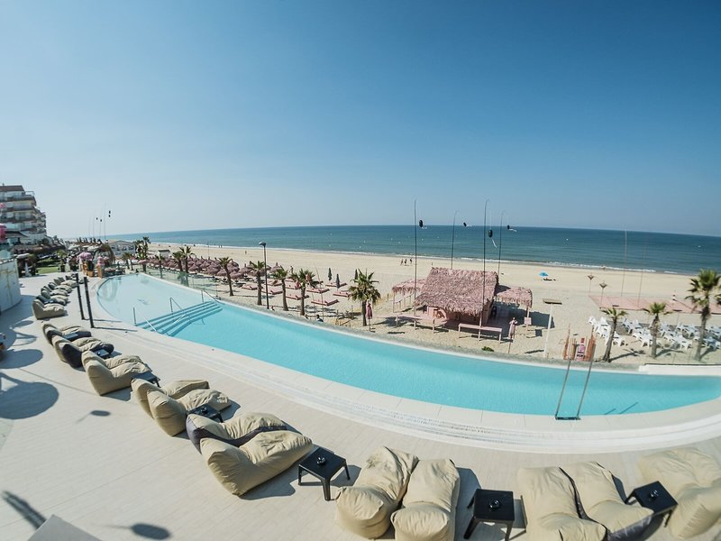 ON Hotels Oceanfront 7