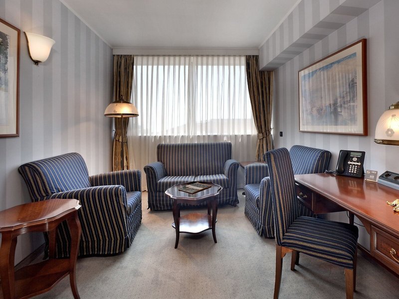 Grand Hotel Bonavia 11