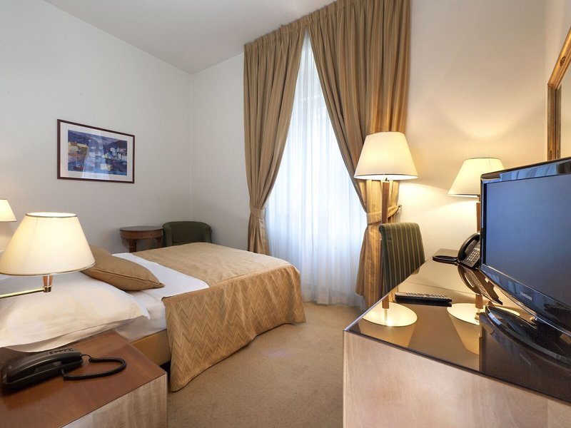 Grand Hotel Bonavia 34