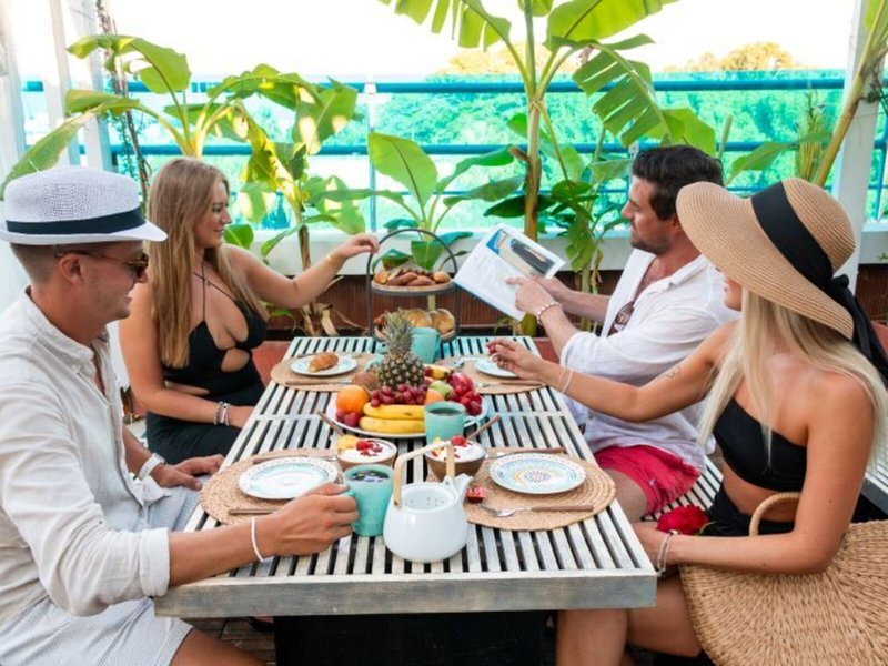 Hotel Parthenon City 18