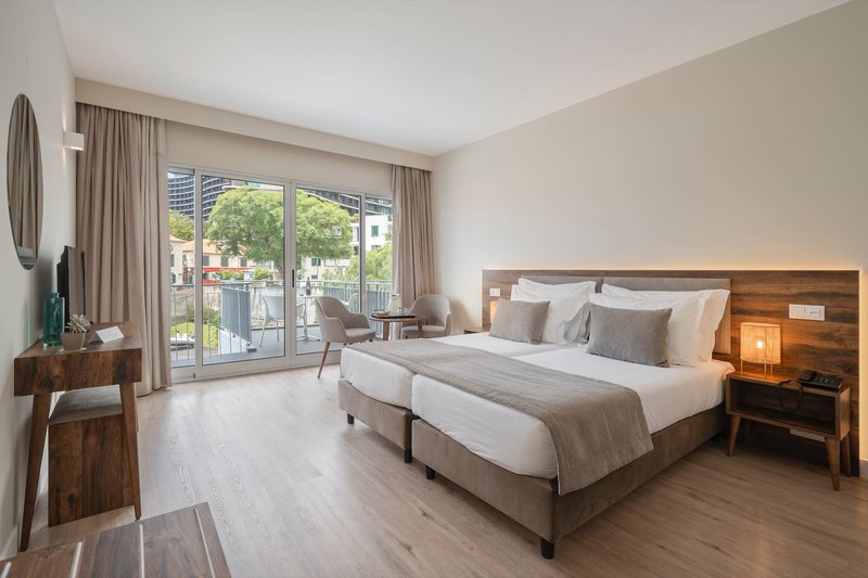 Madeira Bright Star 14