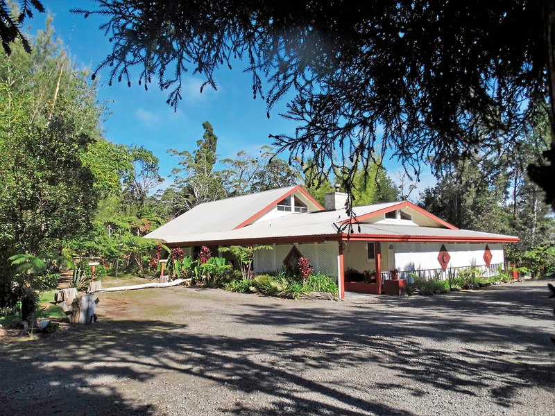 Kilauea Hospitality Group - Lokahi Lodge