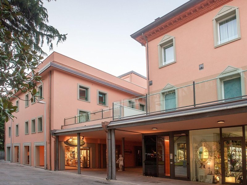 Metropol Ceccarini Suite 1