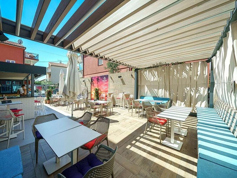 Stella Maris Hotel & Suites 6
