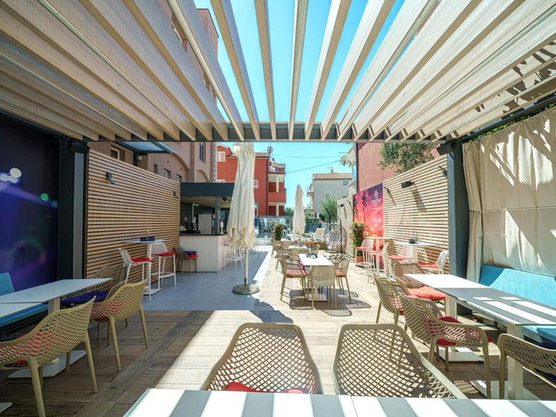 Stella Maris Hotel & Suites 7