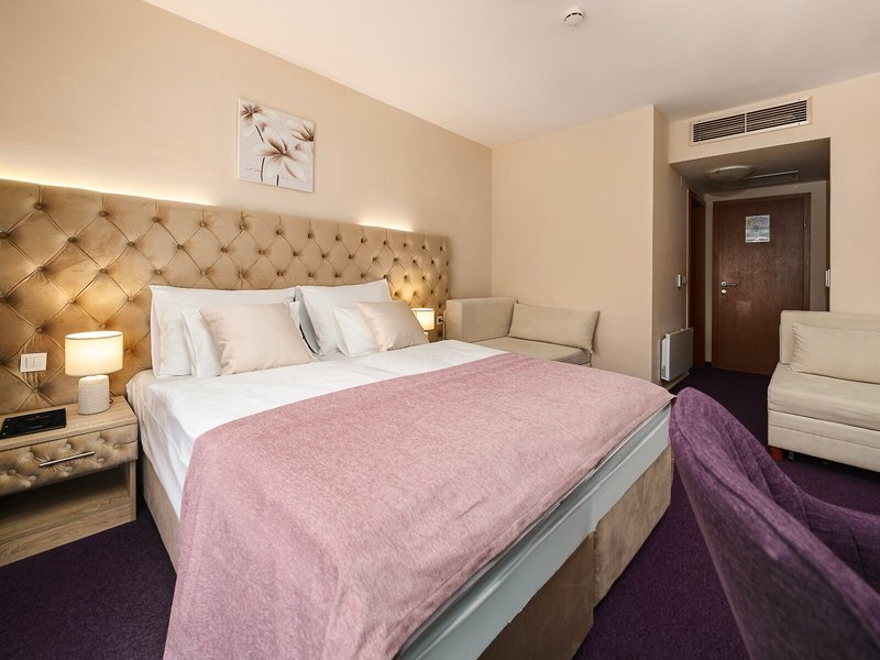 Stella Maris Hotel & Suites 13