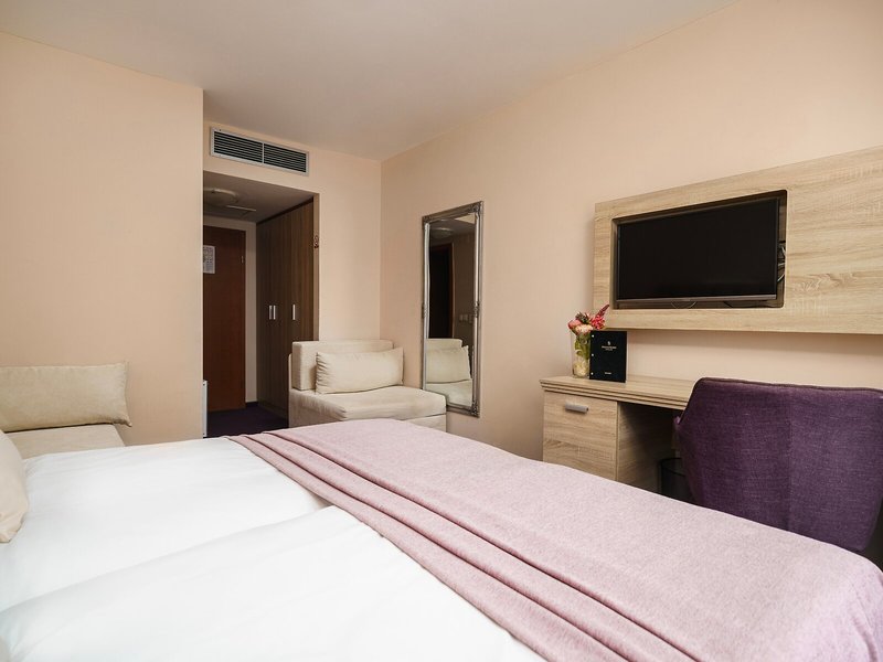 Stella Maris Hotel & Suites 14