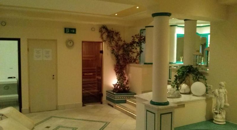 Erler Hotel Garni 4