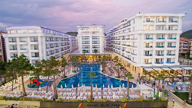 Grand Blue Fafa Resort 3