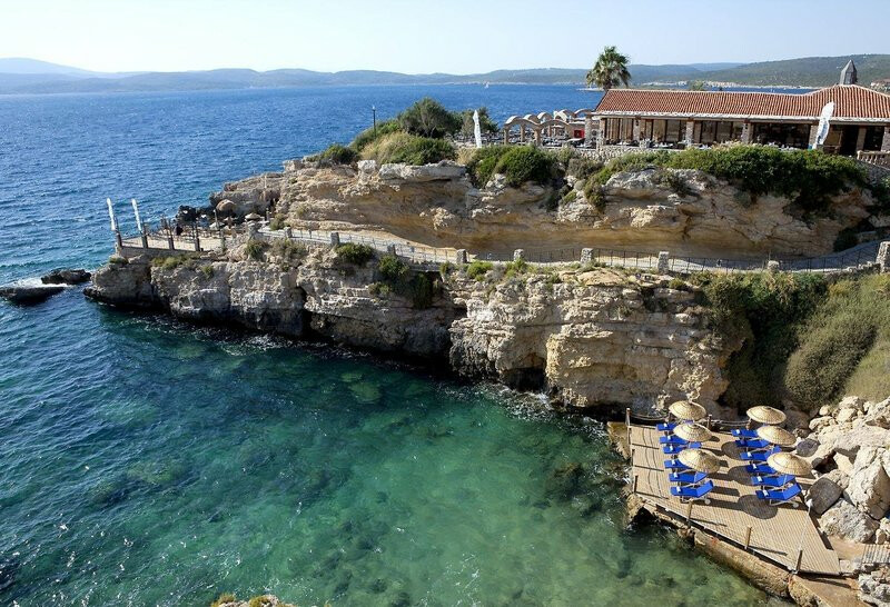 Maya Bistro Hotel Beach 8