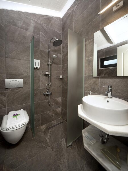 Maya Bistro Hotel Beach 37