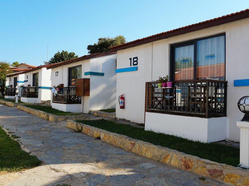 Maya Bistro Hotel Beach 1 - Exterior