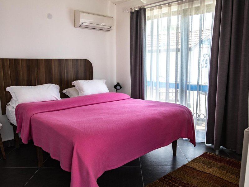 Maya Bistro Hotel Beach 35 - Room Example