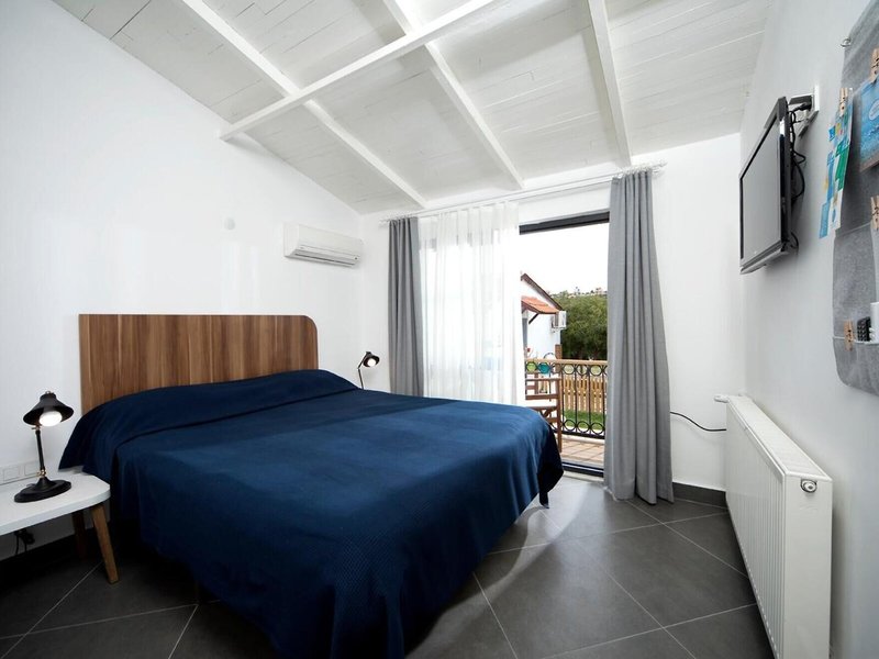Maya Bistro Hotel Beach 42 - Room Example