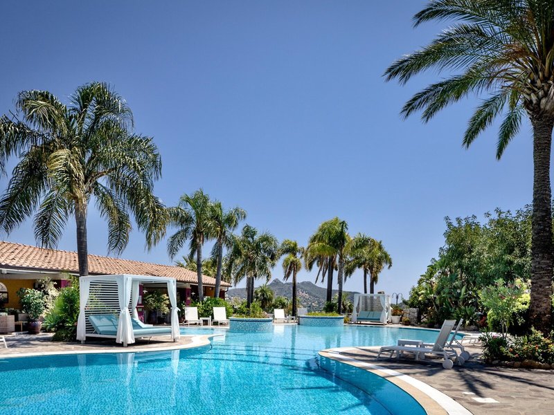 Cruccuris Resort 5