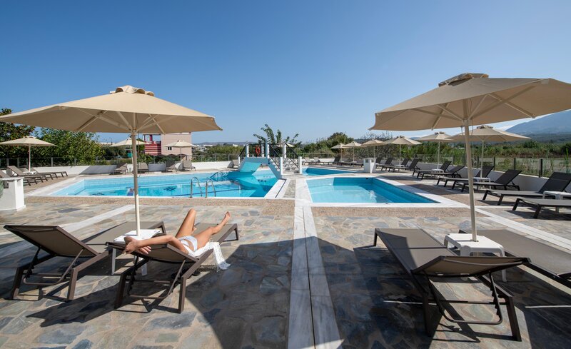 Vantaris Garden 4 - Outdoor Pool