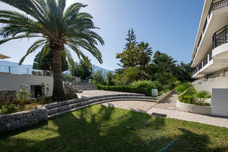 Vantaris Garden 16 - Garden