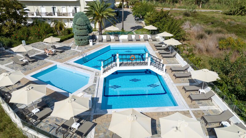 Vantaris Garden 21 - Outdoor Pool