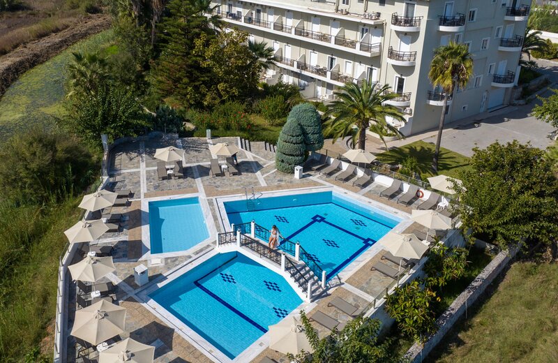 Vantaris Garden 22 - Outdoor Pool