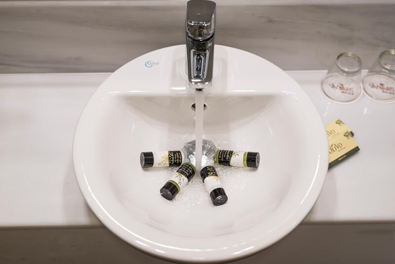 Vantaris Garden 41 - Bathroom Example