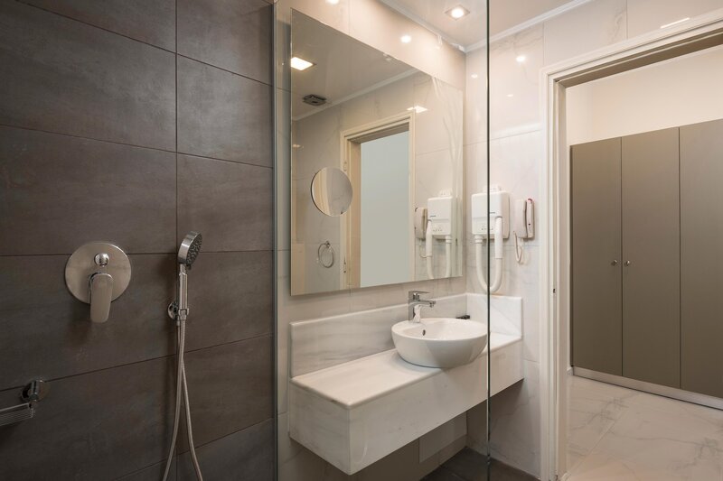 Vantaris Garden 43 - Bathroom Example