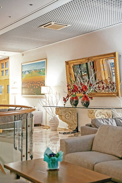 Grand Hotel La Chiusa di Chietri 9