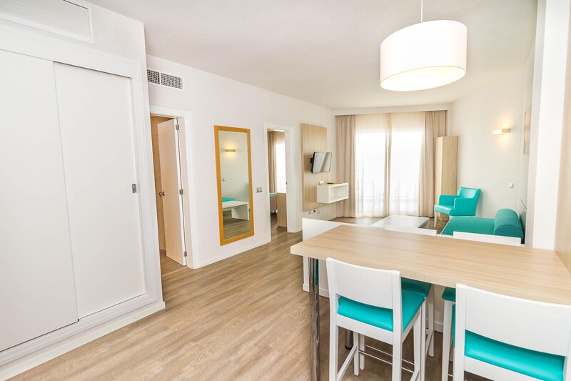 Eix Lagotel Hotel & Apartamentos 18