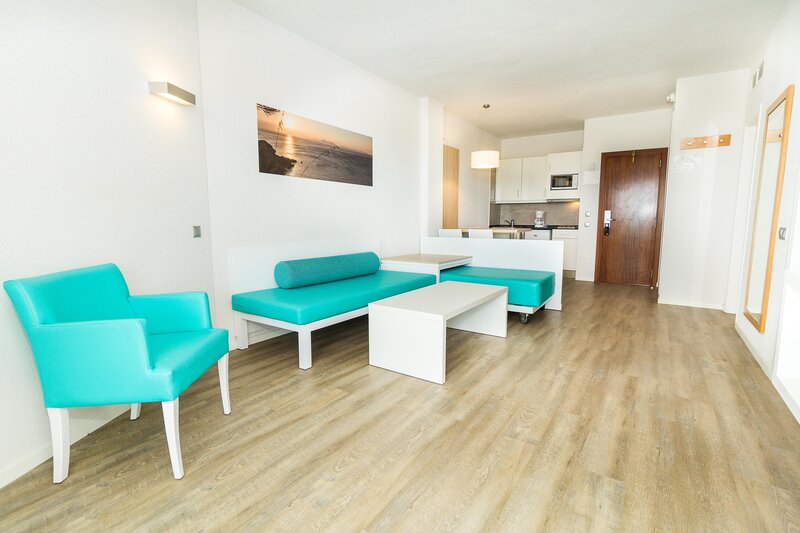 Eix Lagotel Hotel & Apartamentos 63