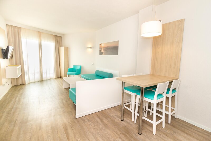 Eix Lagotel Hotel & Apartamentos 64