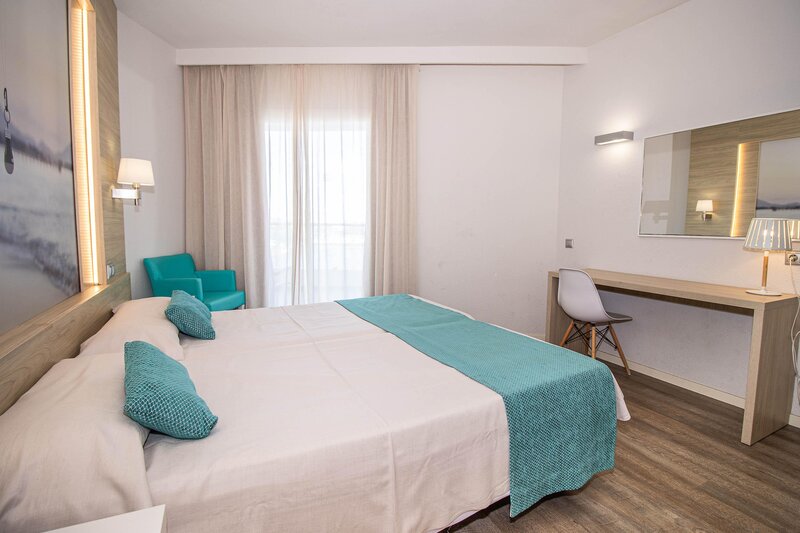 Eix Lagotel Hotel & Apartamentos 72