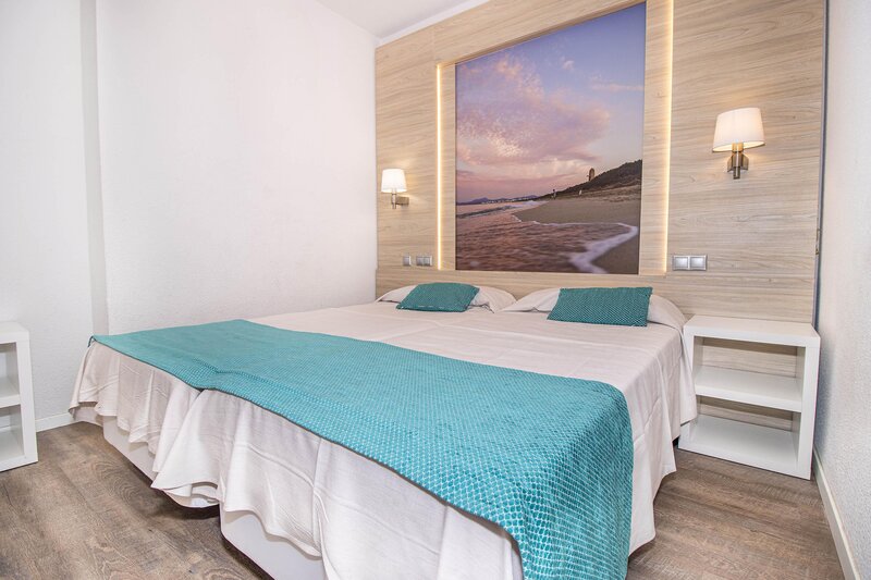 Eix Lagotel Hotel & Apartamentos 73