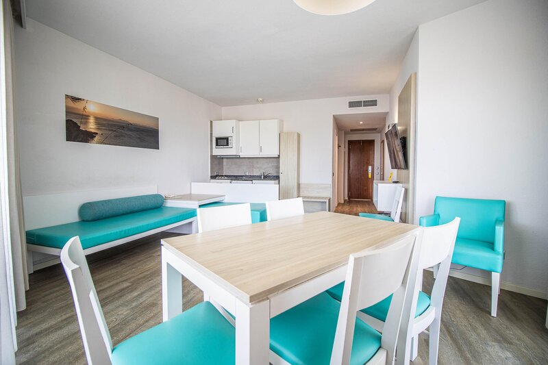 Eix Lagotel Hotel & Apartamentos 74