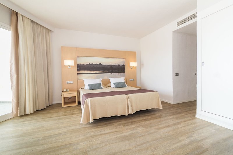 Eix Lagotel Hotel & Apartamentos 21