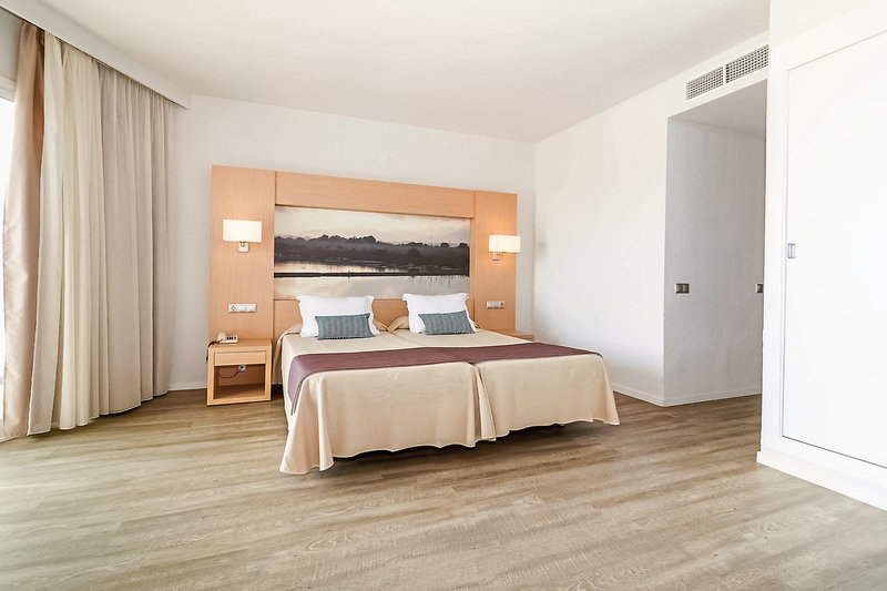 Eix Lagotel Hotel & Apartamentos 7