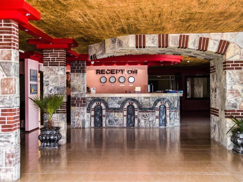 Hotel Amaris 21