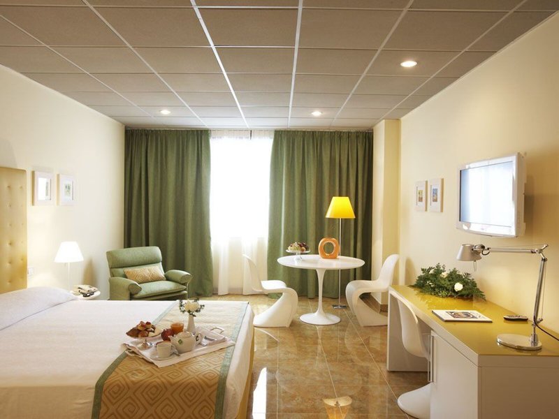 Mercure Villa Romanazzi Carducci Bari 48