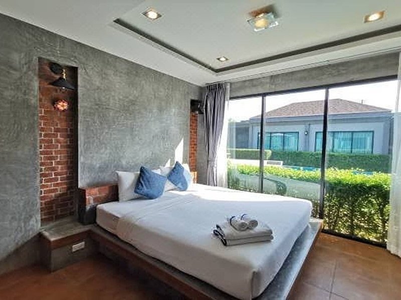 Baan Mee Phuket 15