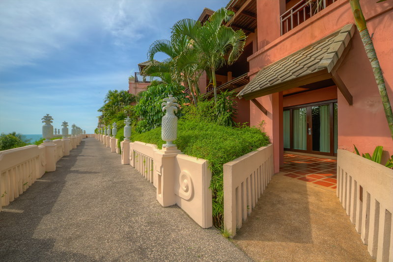 Fair House Villas & Spa 9