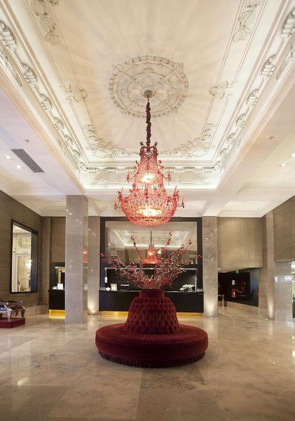 Savoy 18 - Lounge / Lobby