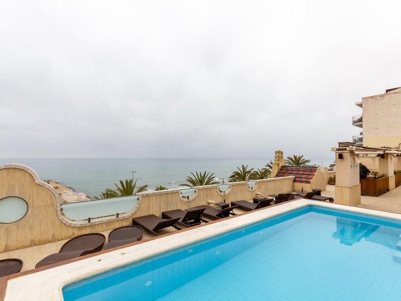 Kalma Sitges Hotel 9