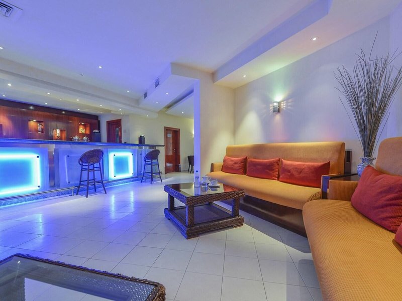 Amphitrite Palace Beach Hotel & Convention Centre 23