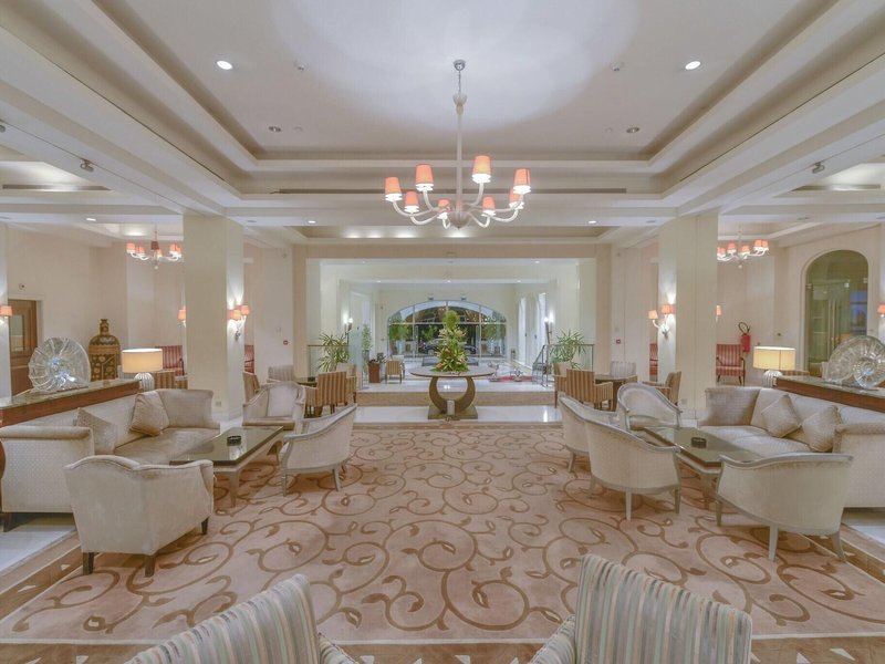 Amphitrite Palace Beach Hotel & Convention Centre 26