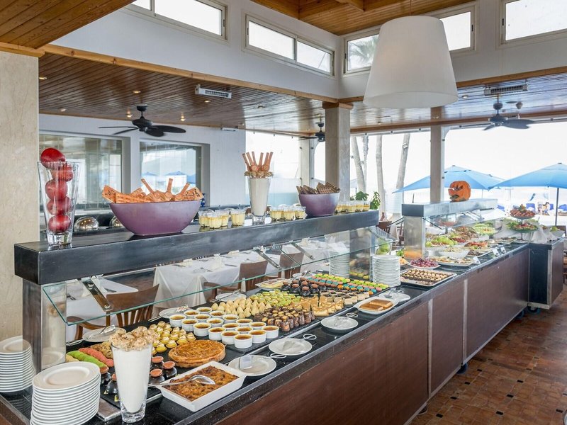 Amphitrite Palace Beach Hotel & Convention Centre 36