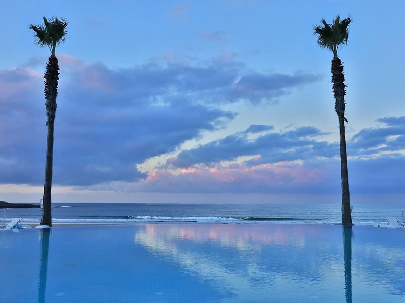 Amphitrite Palace Beach Hotel & Convention Centre 7