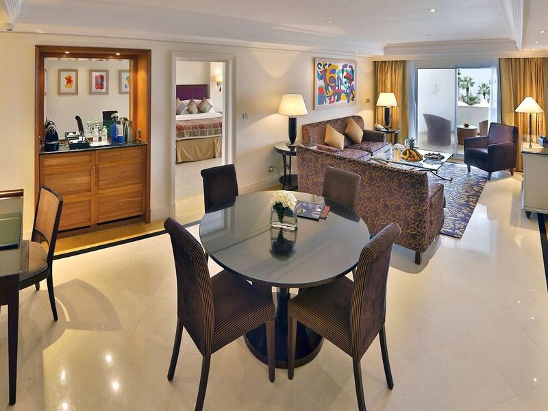Amphitrite Palace Beach Hotel & Convention Centre 33